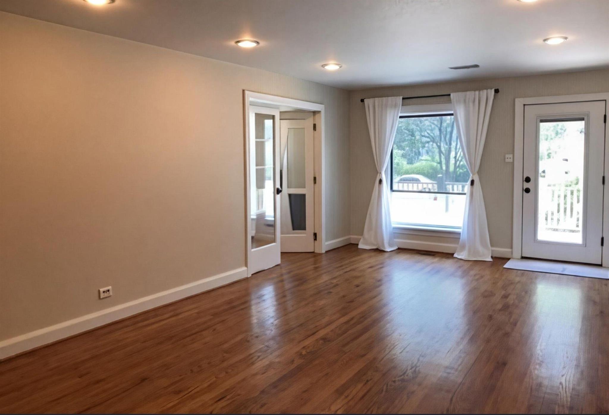 2611 Tangley Road