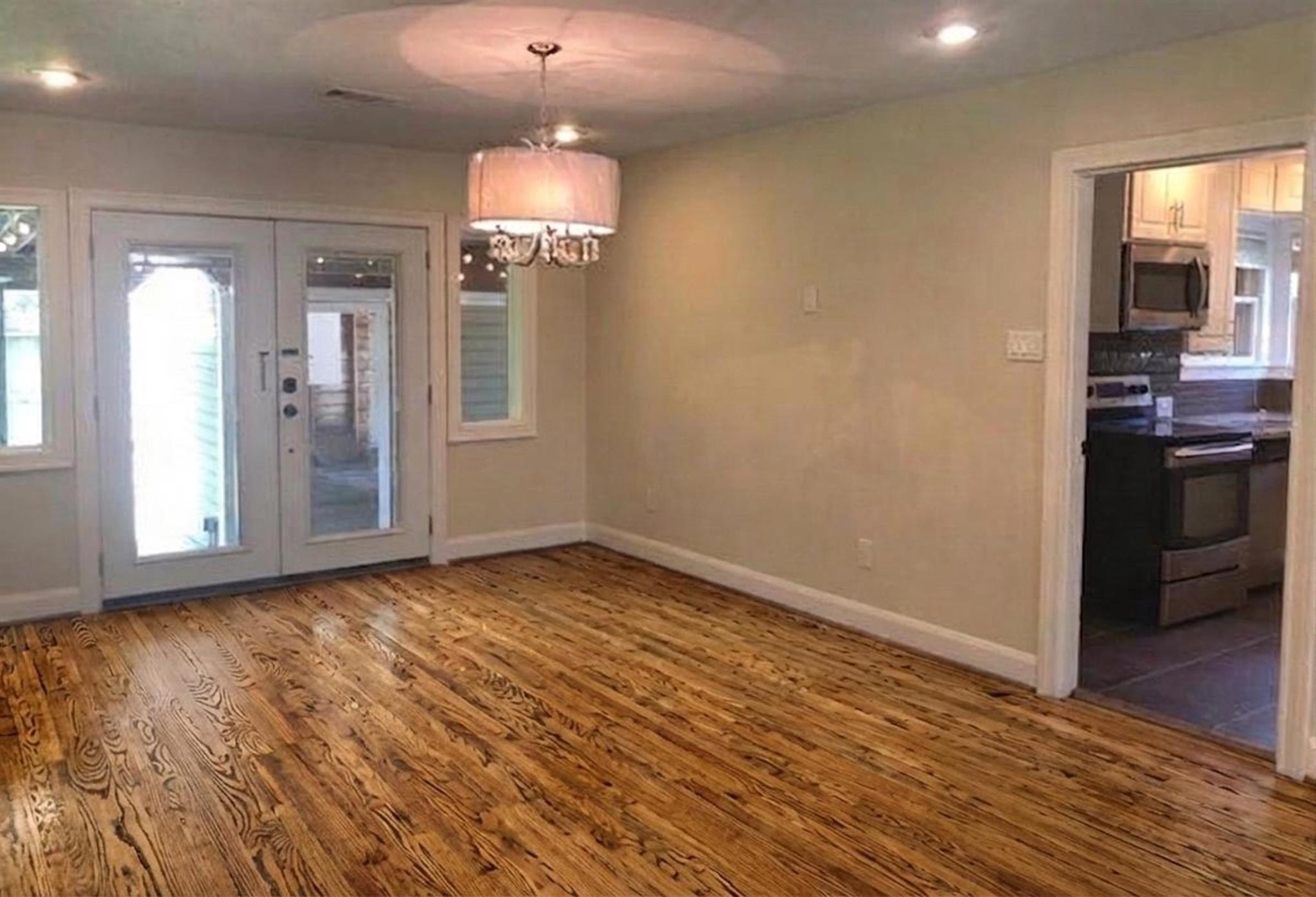 2611 Tangley Road