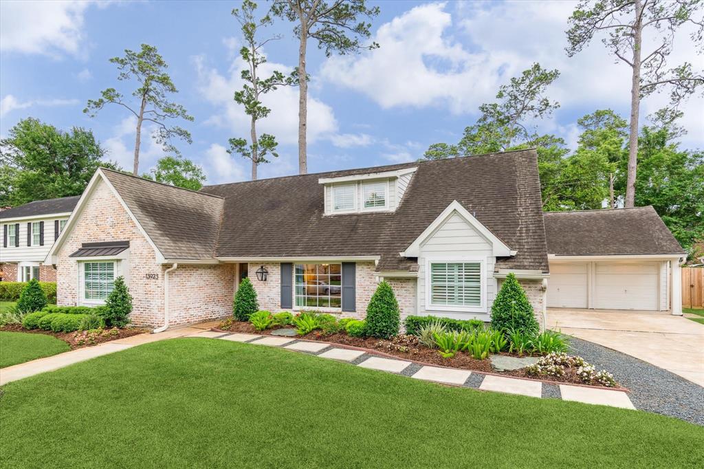 13923 Pebblebrook Drive