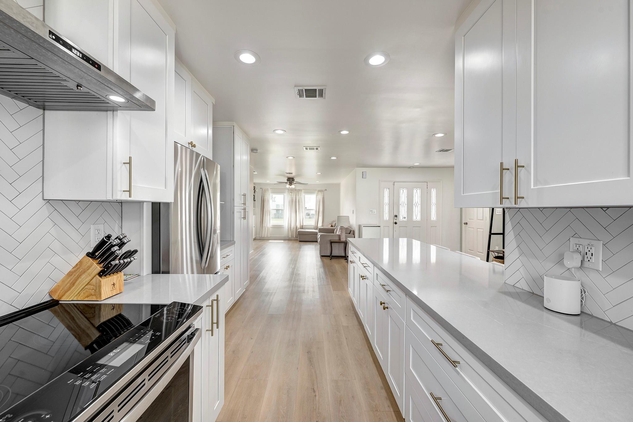 4536 Sunburst Street