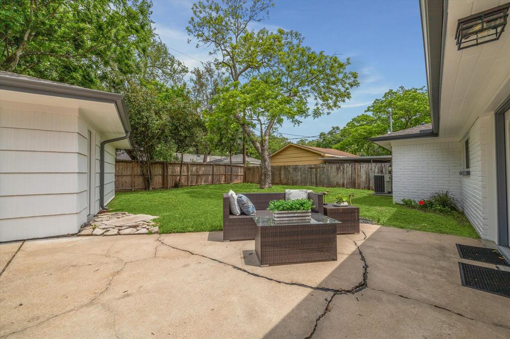 4722 Warm Springs