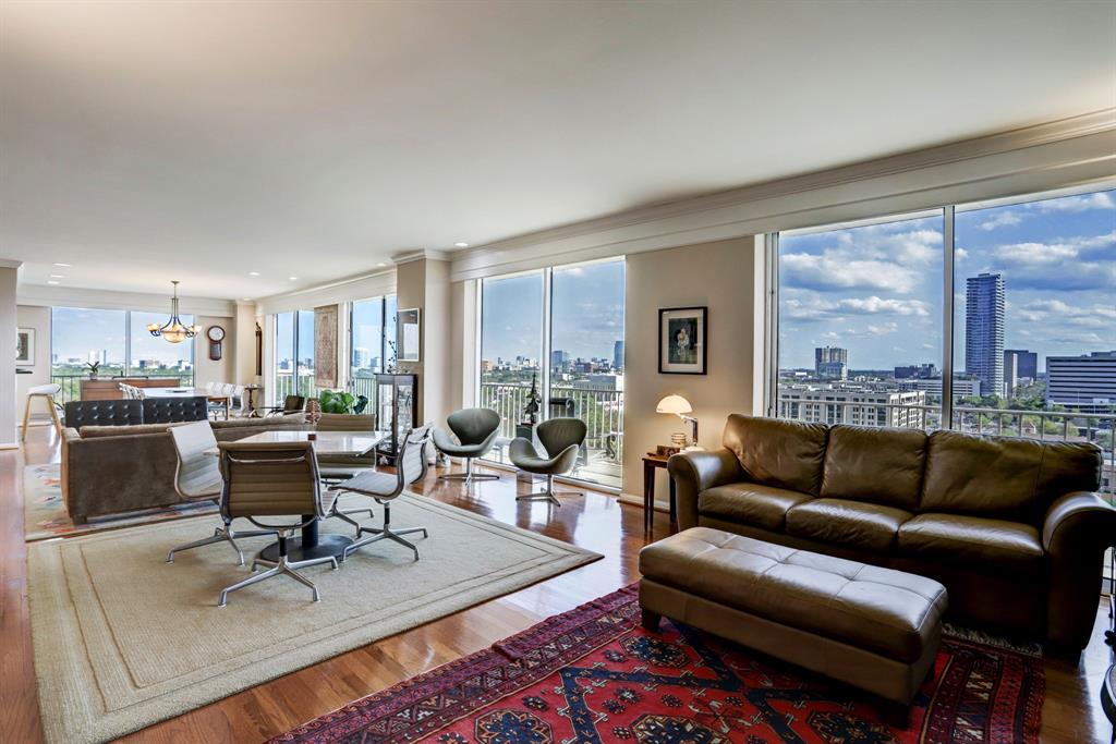 2200 Willowick Road Unit: 12J/12K