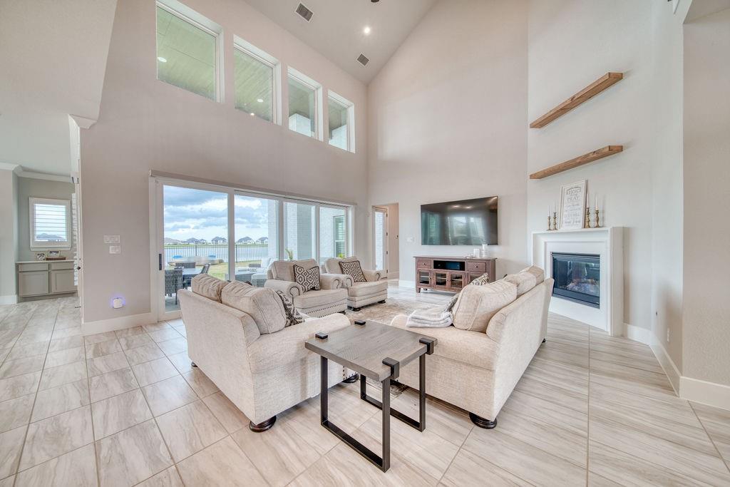 1783 Lake Crest Lane
