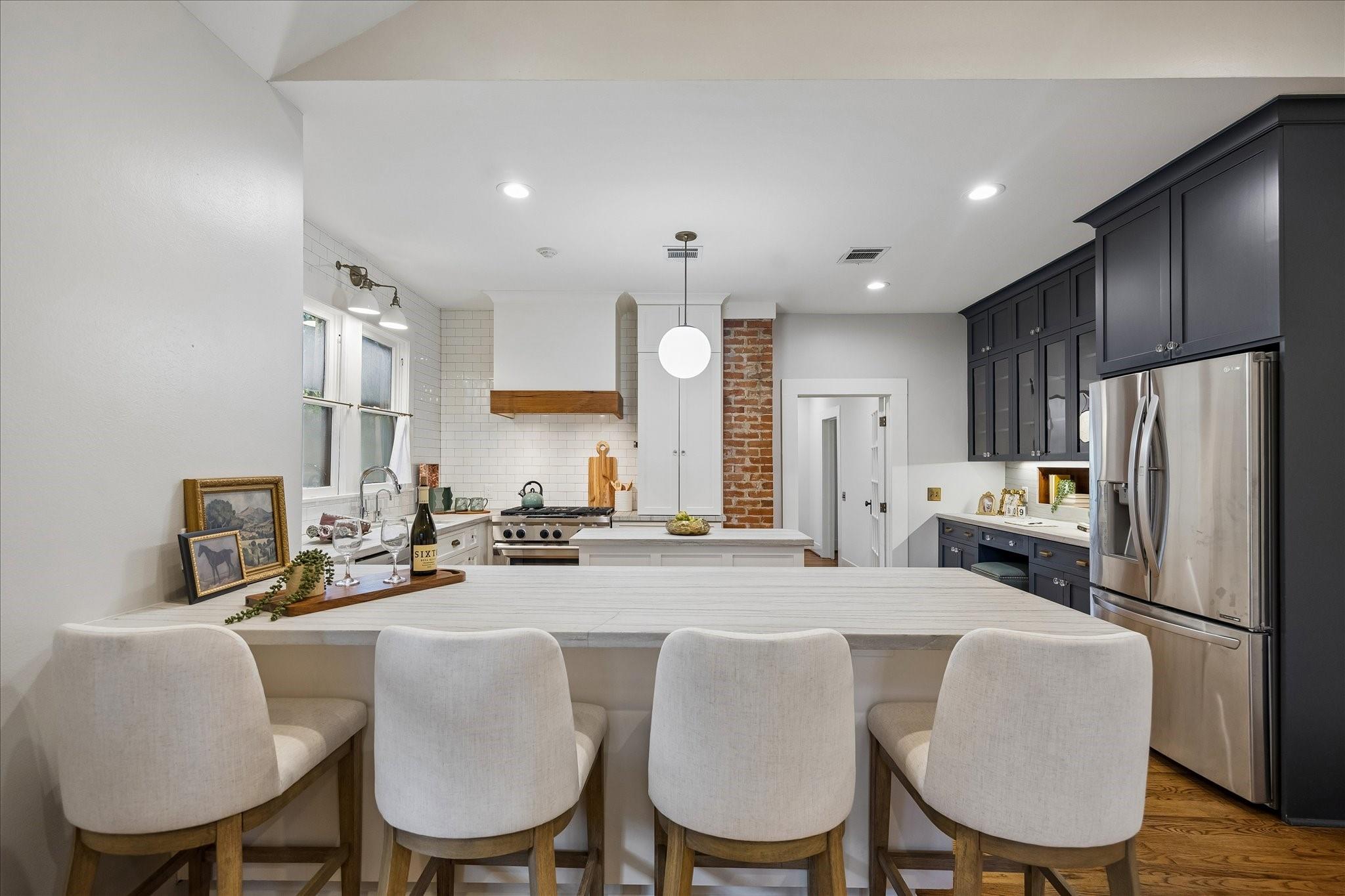 1407 Oxford Street