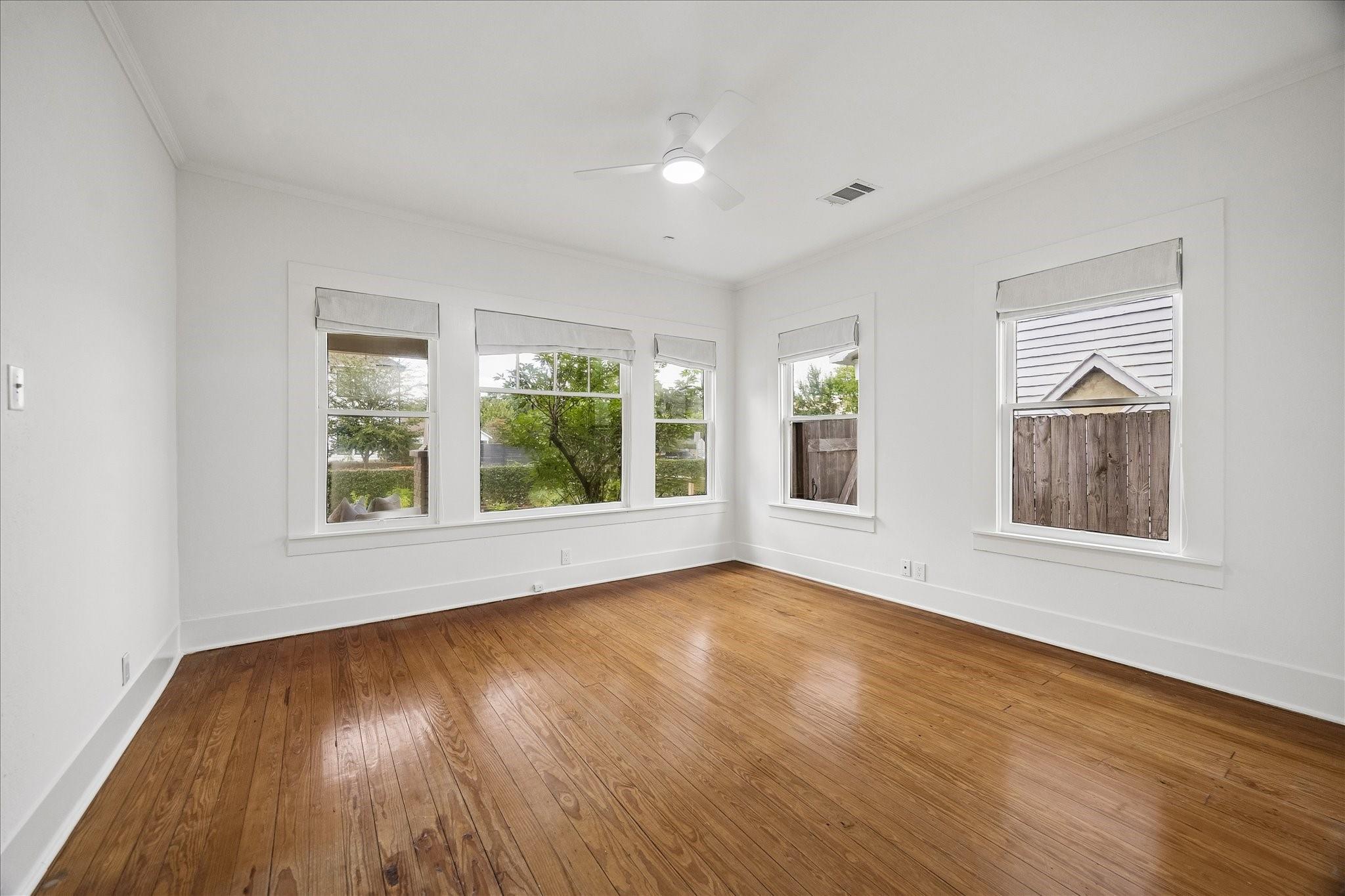 1407 Oxford Street