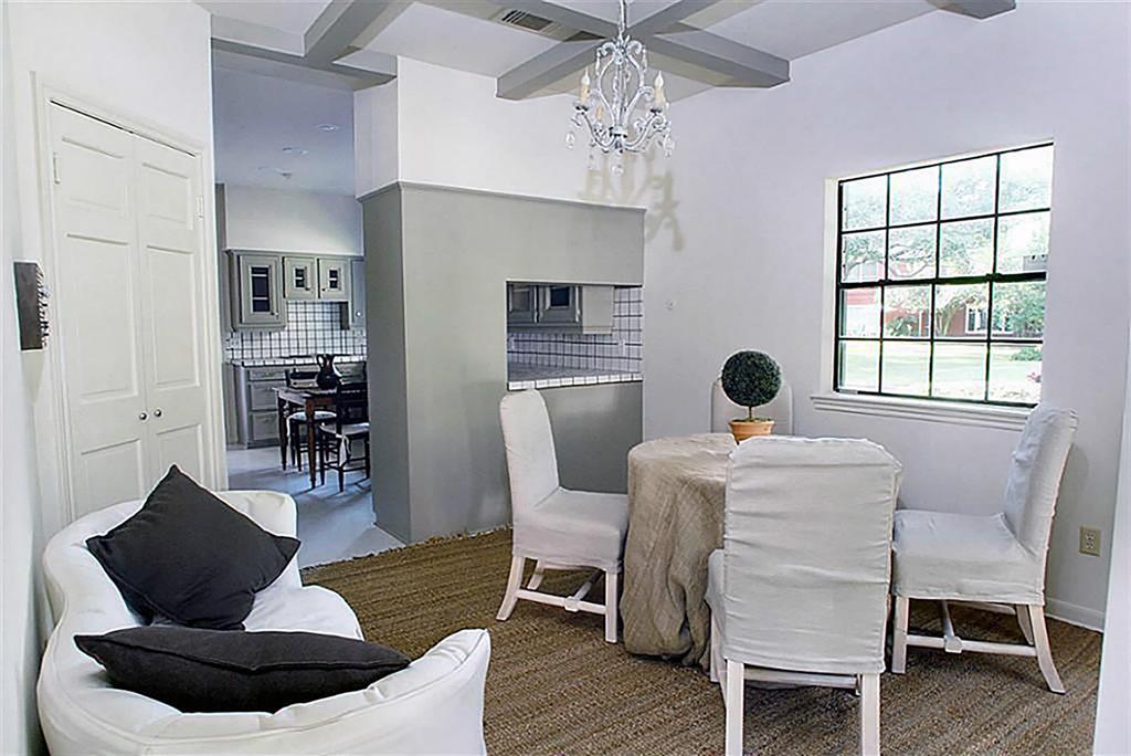 2417 Blue Bonnet Boulevard