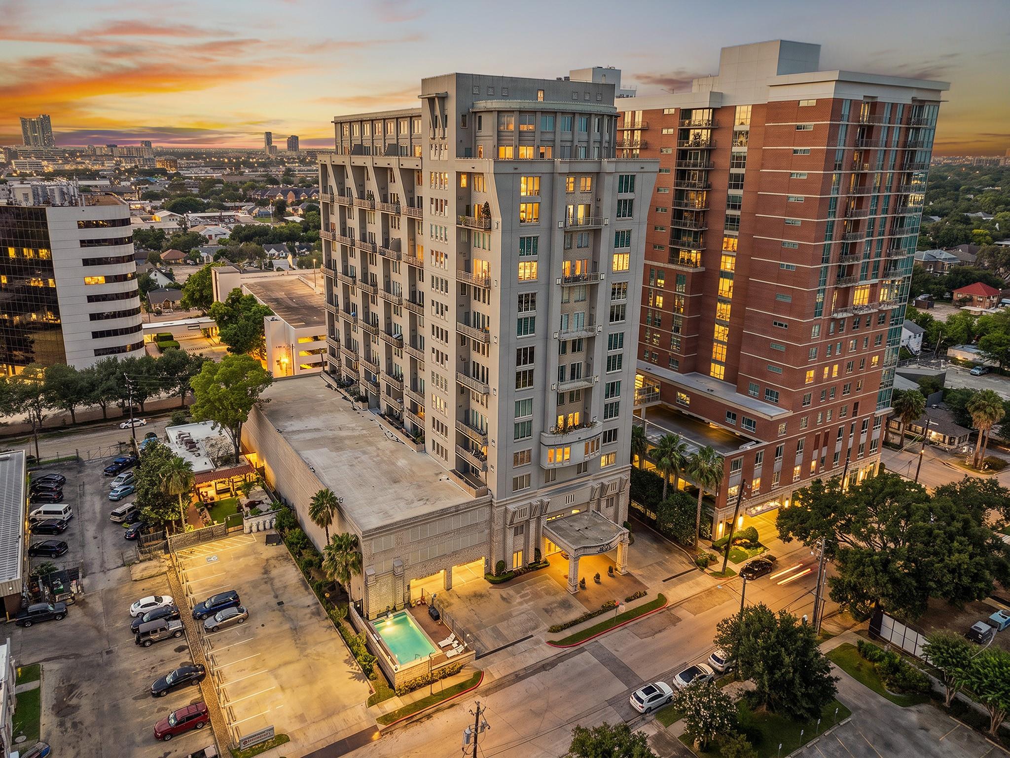 2520 Robinhood Street # 402