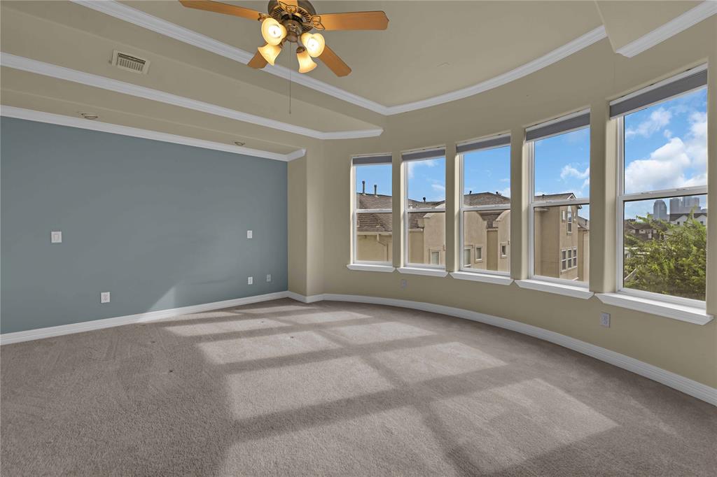 1515 Hyde Park Boulevard # 40