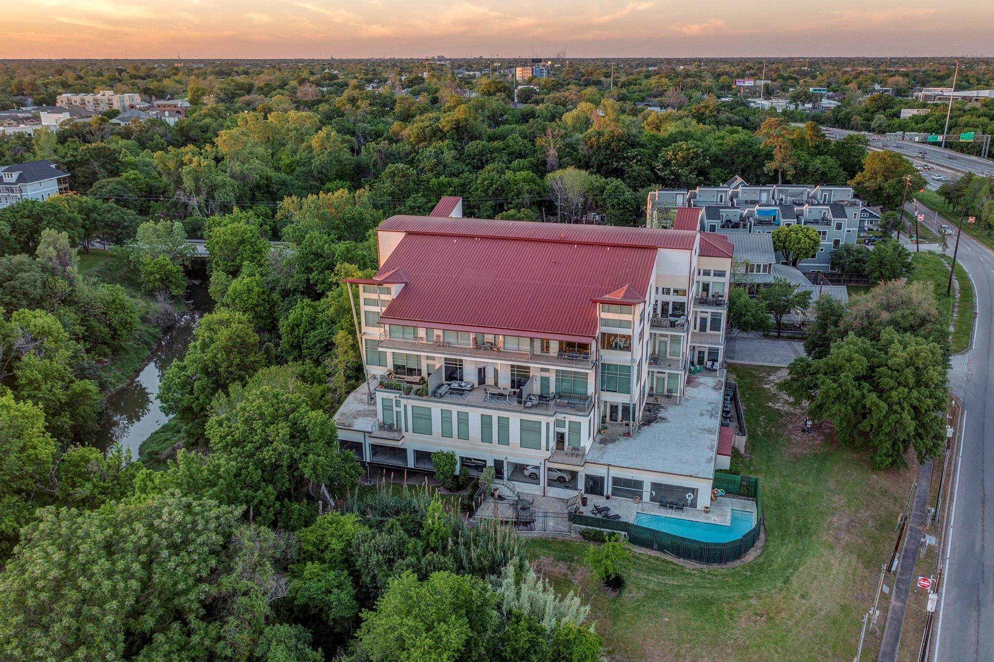 102 Quitman Street # 207