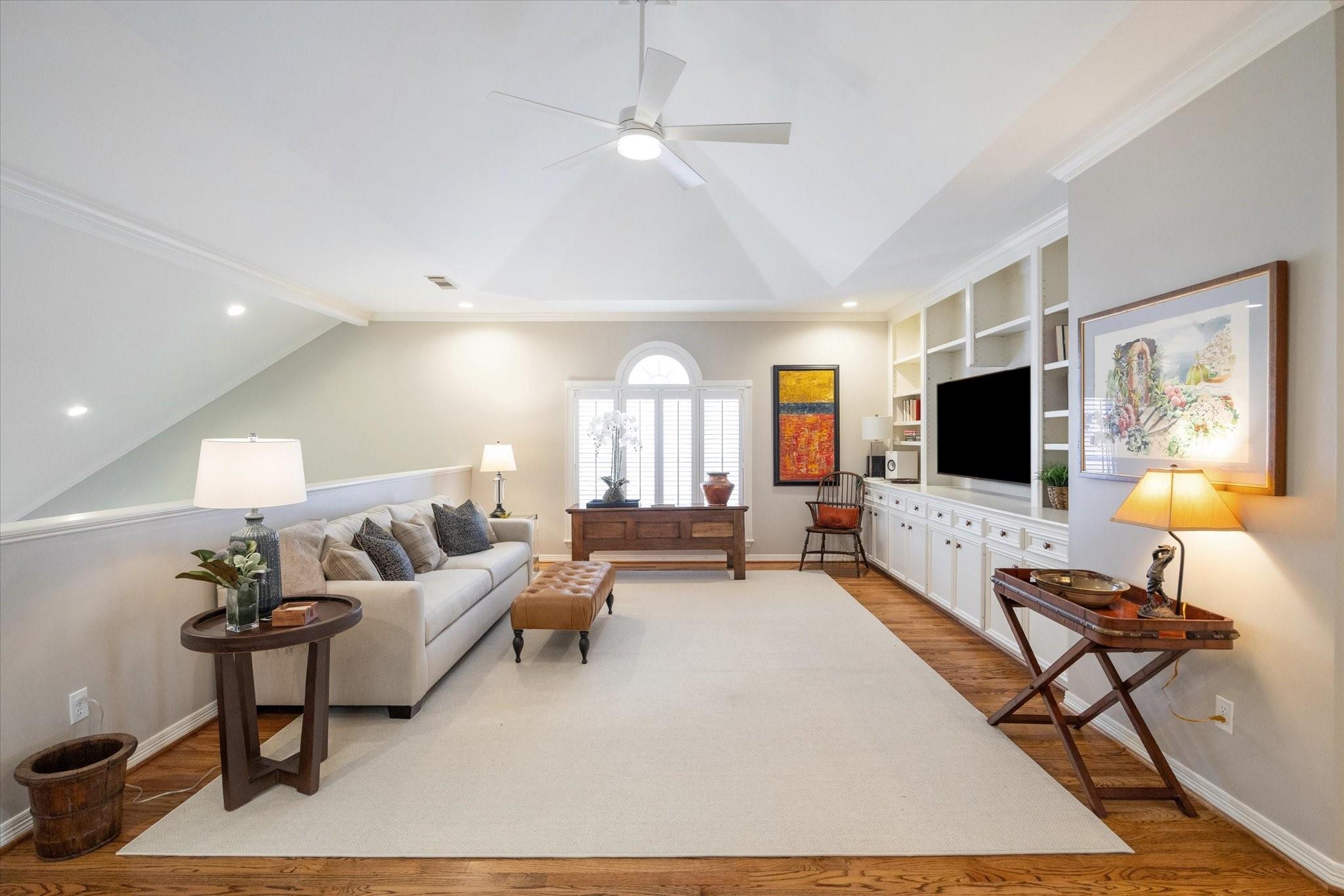 333 Sugarberry Circle