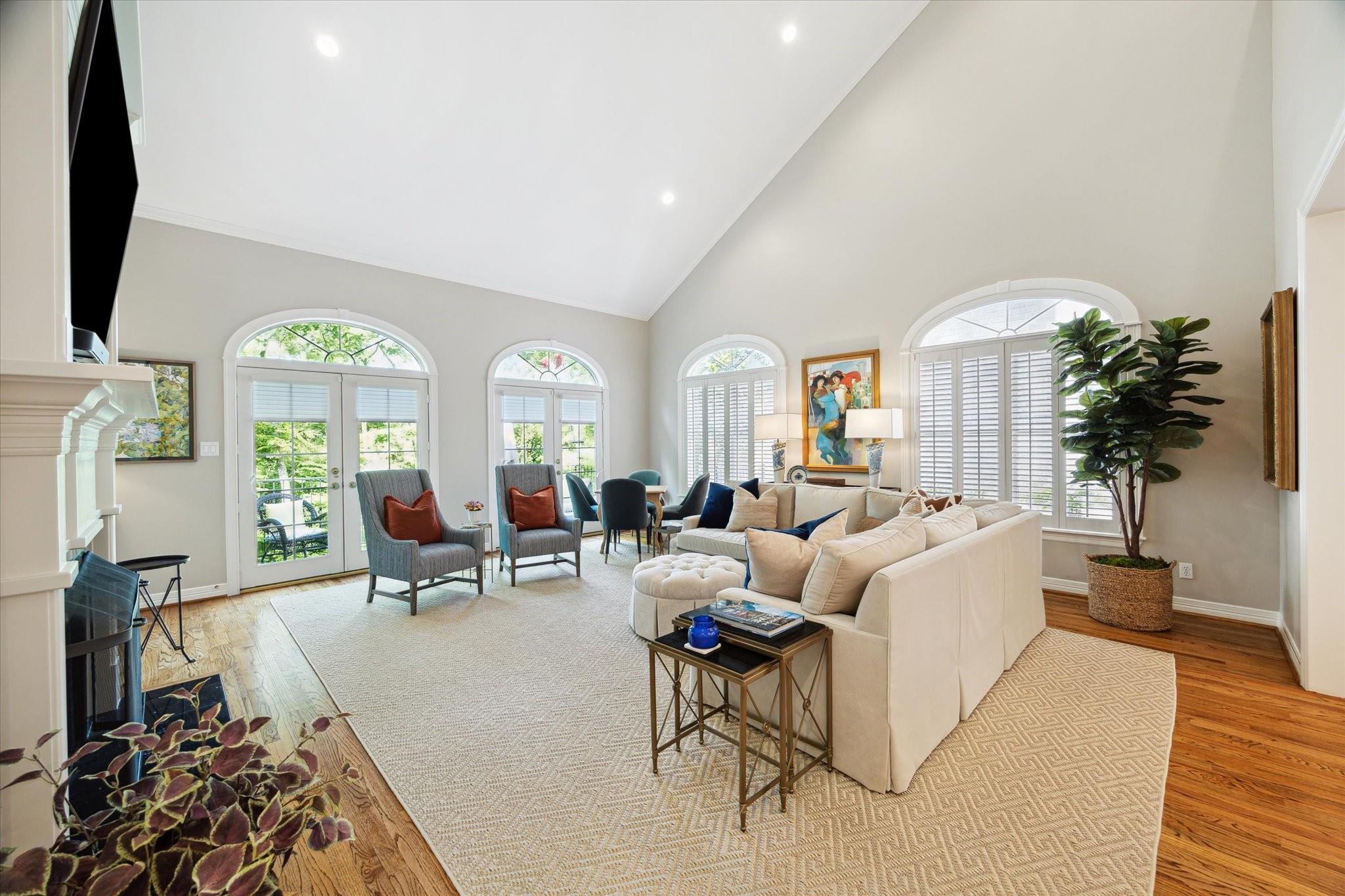 333 Sugarberry Circle