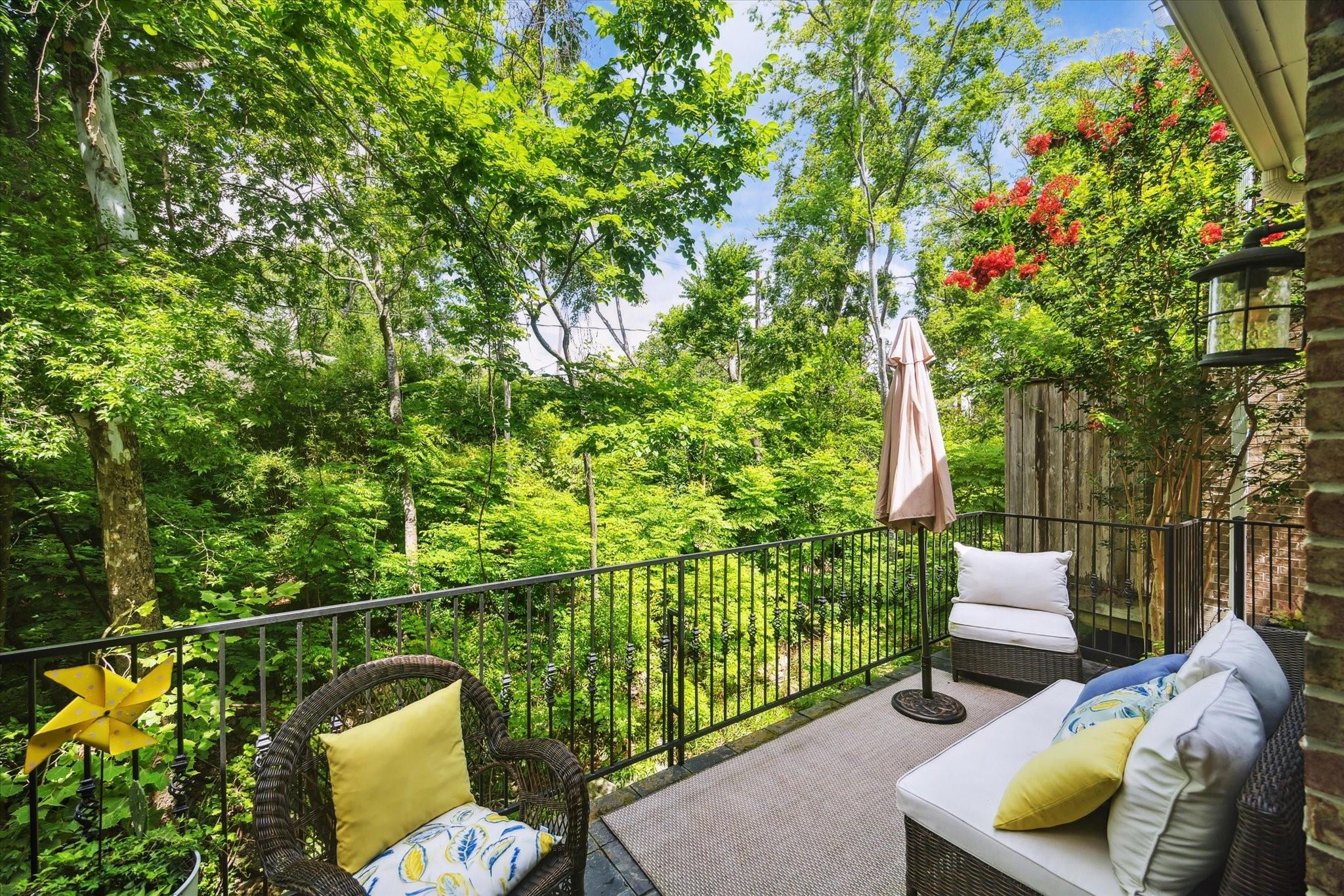 333 Sugarberry Circle