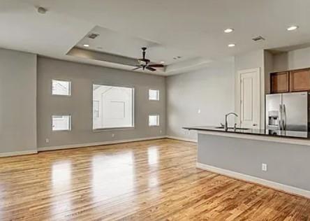 3811 Centerplaza Drive