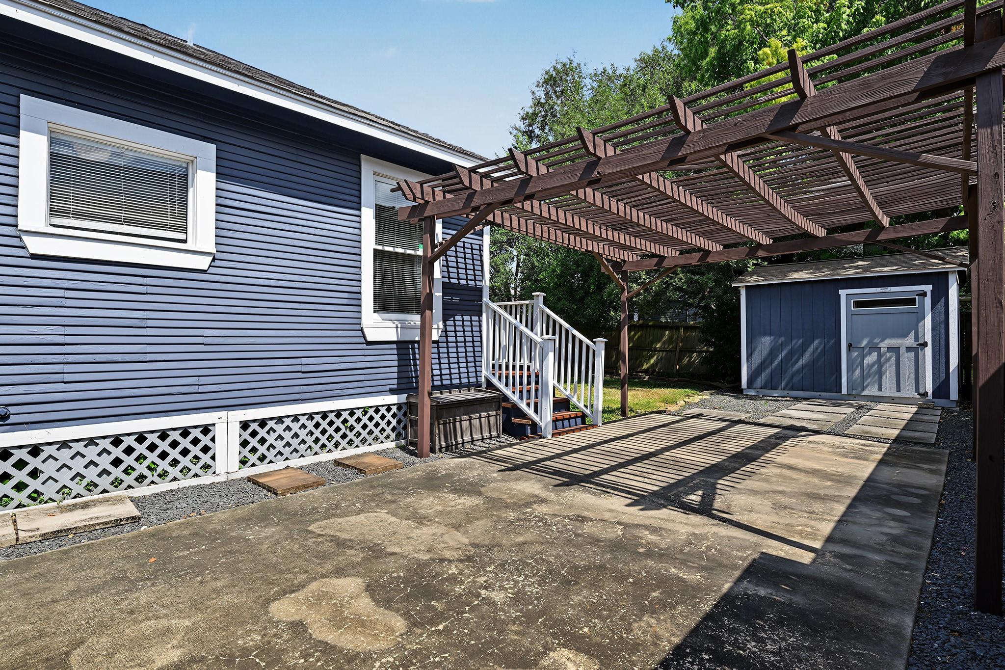 1721 Airline Drive