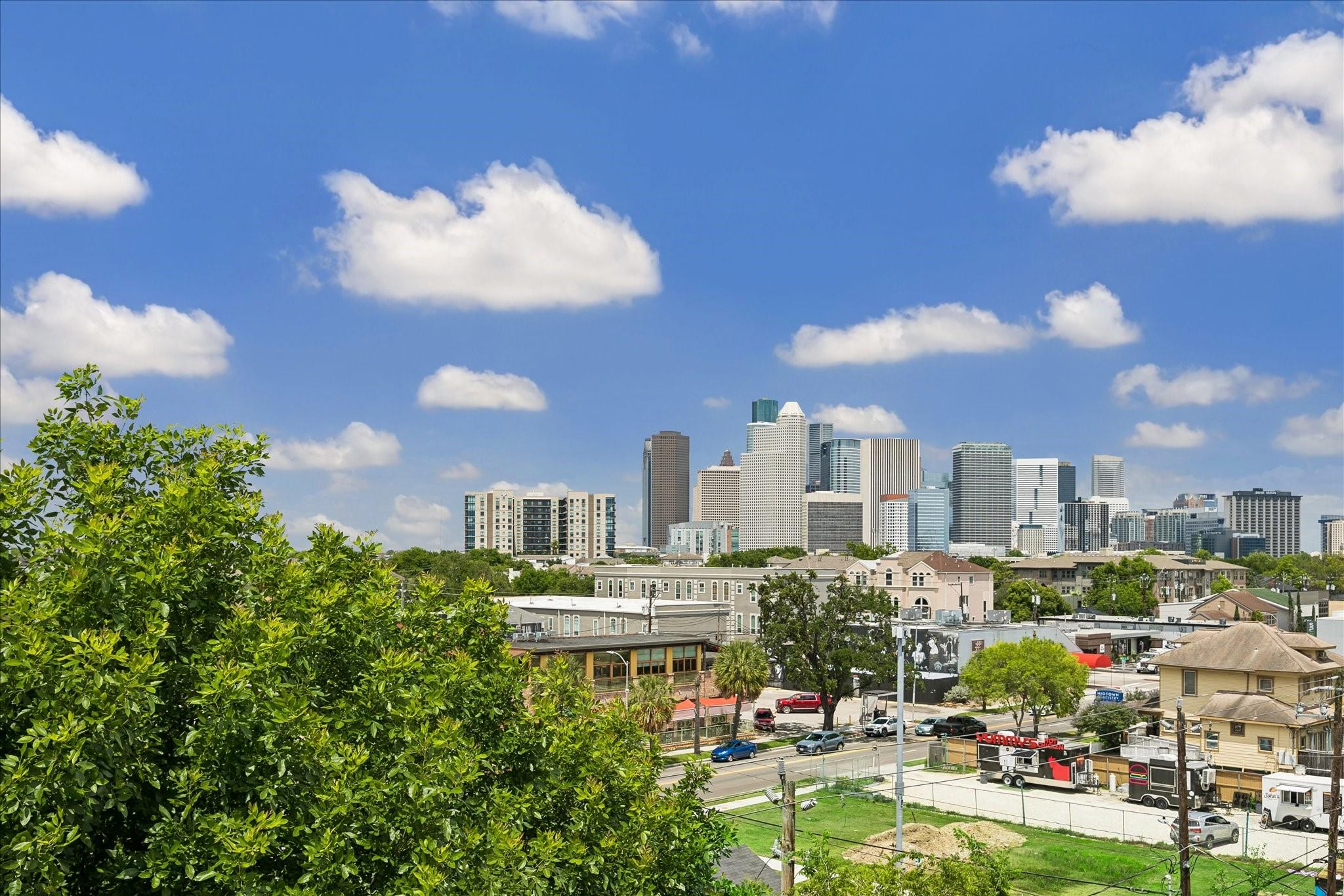 3300 Taft Street Unit: E