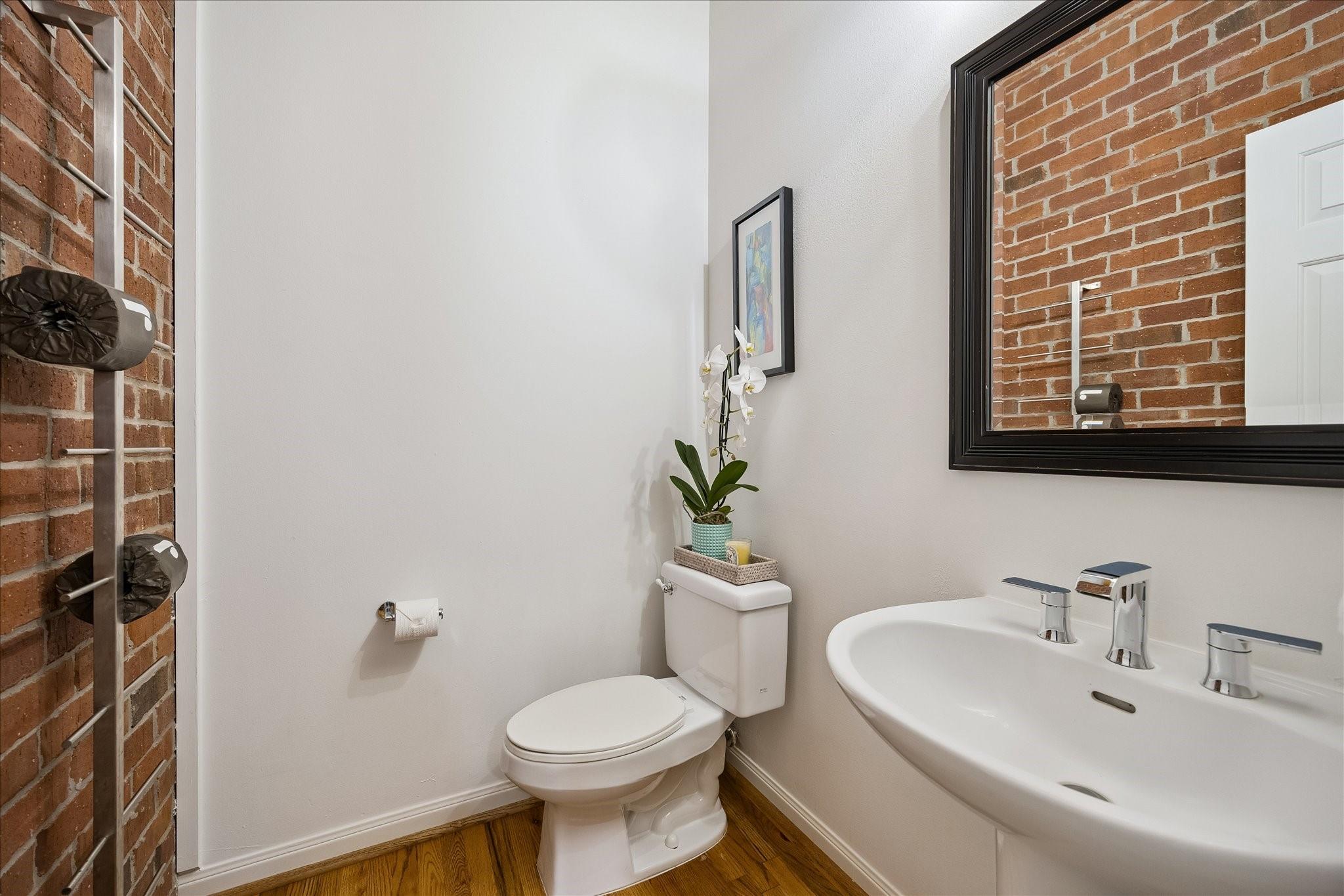 3300 Taft Street Unit: E