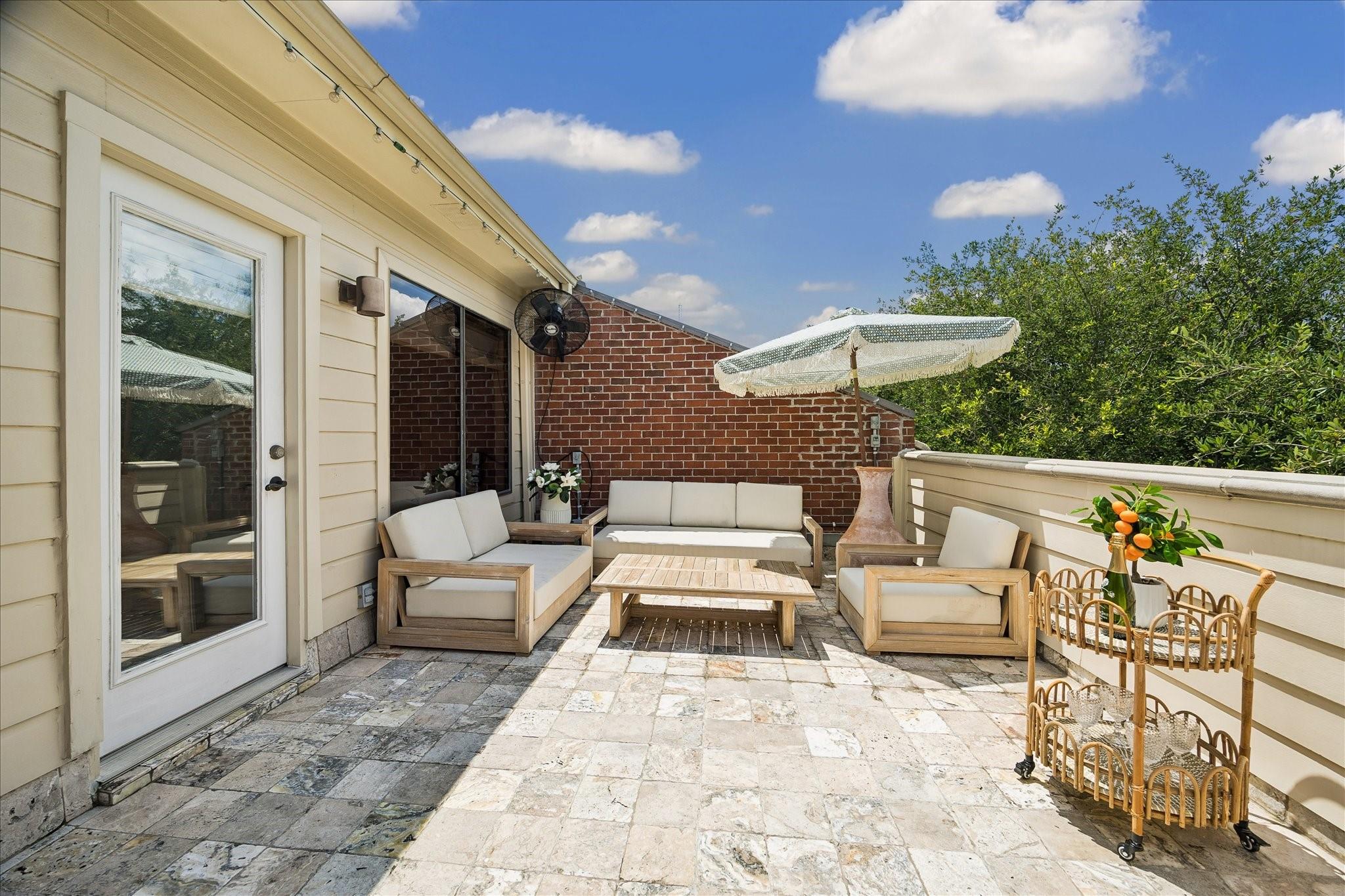 3300 Taft Street Unit: E