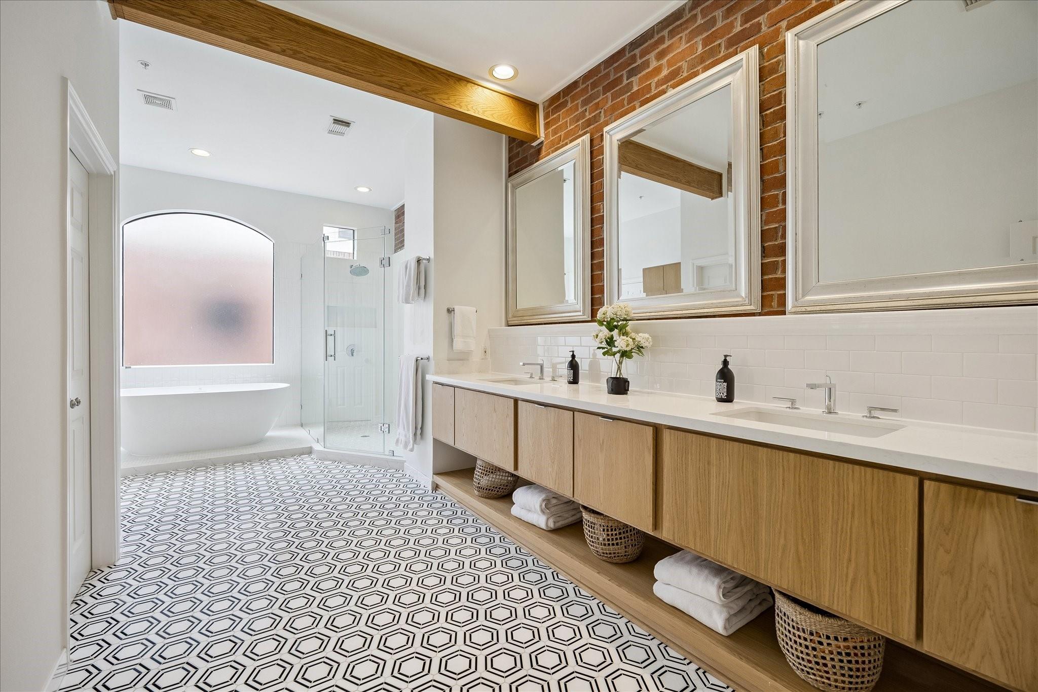 3300 Taft Street Unit: E