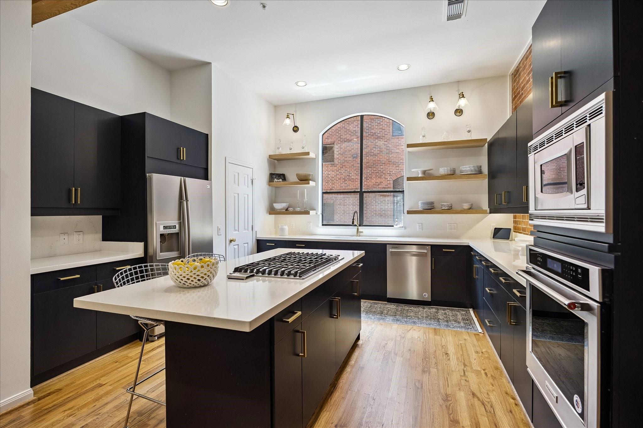 3300 Taft Street Unit: E
