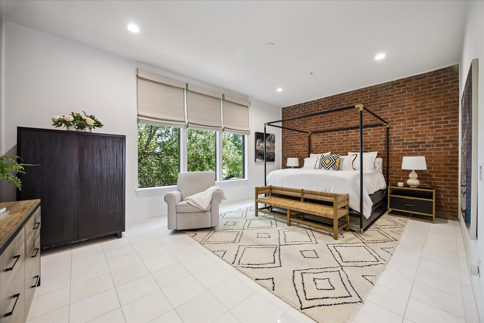 3300 Taft Street Unit: E