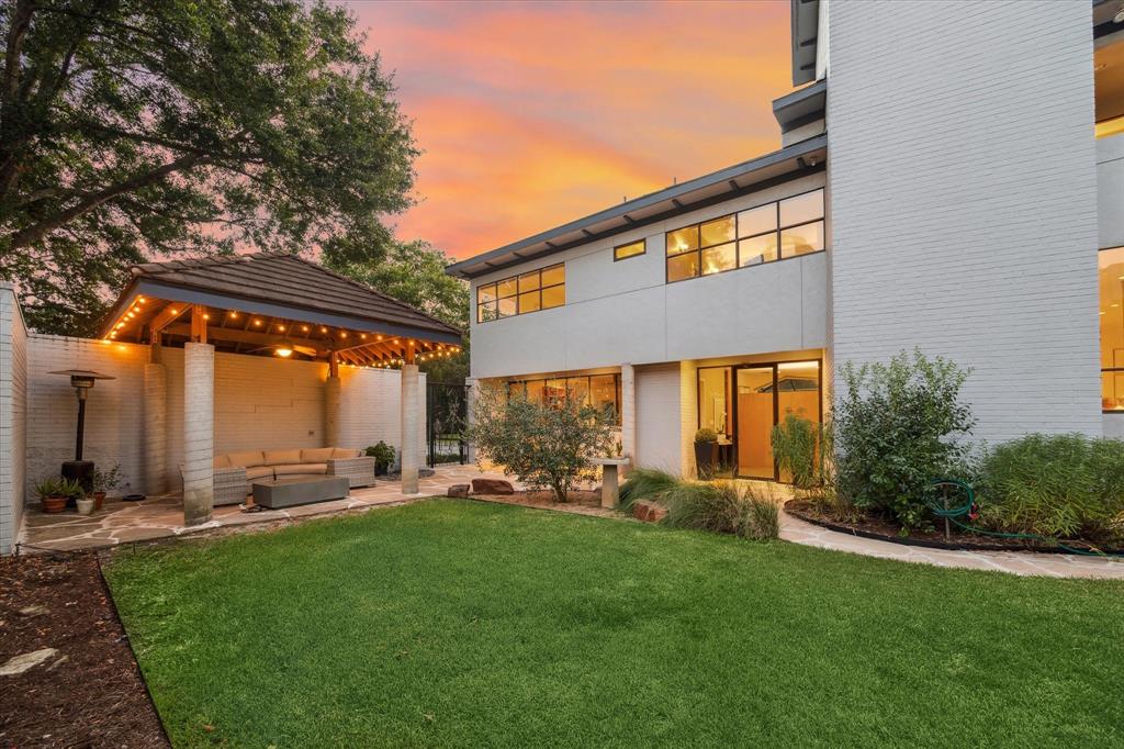 1936 Swift Boulevard
