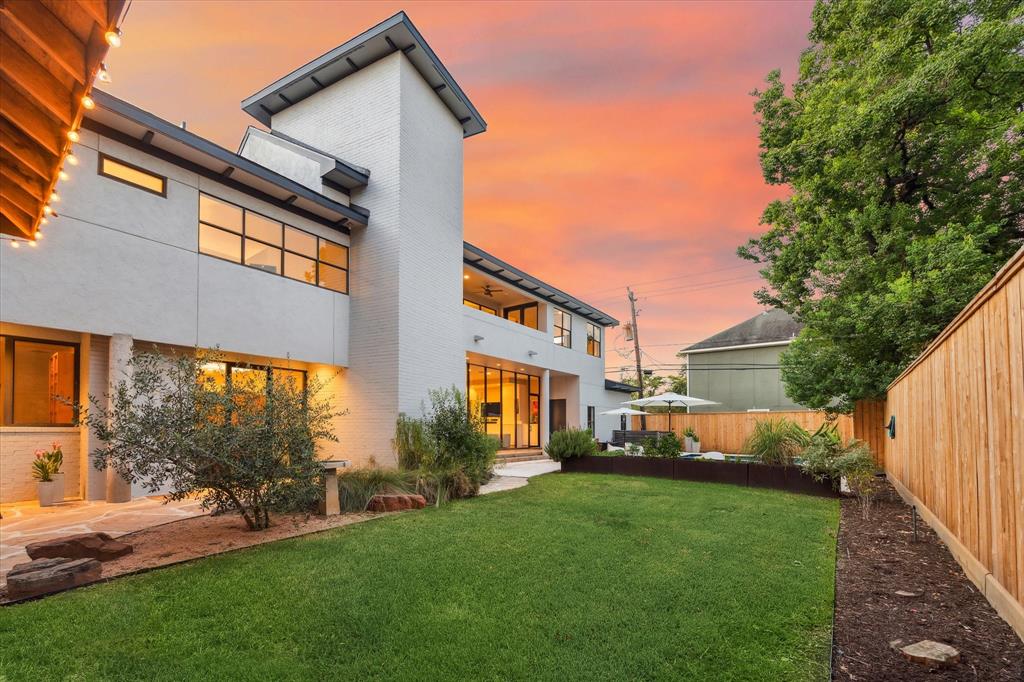 1936 Swift Boulevard
