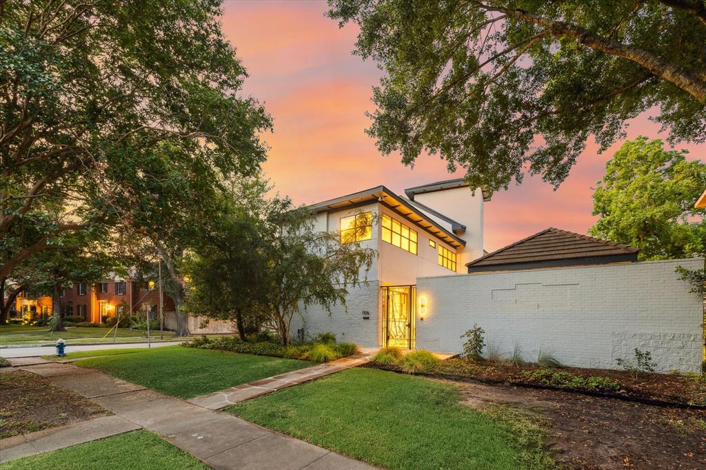 1936 Swift Boulevard