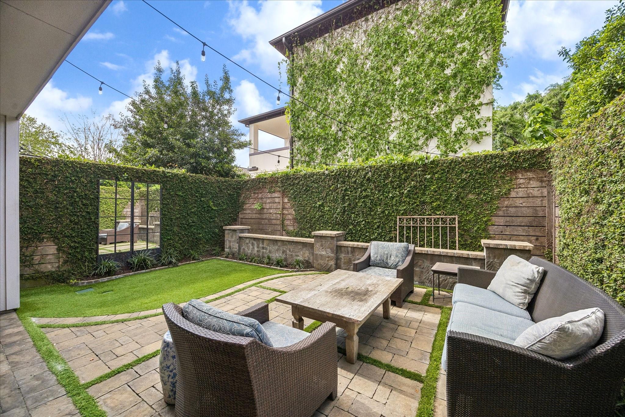 1710 Michigan Street