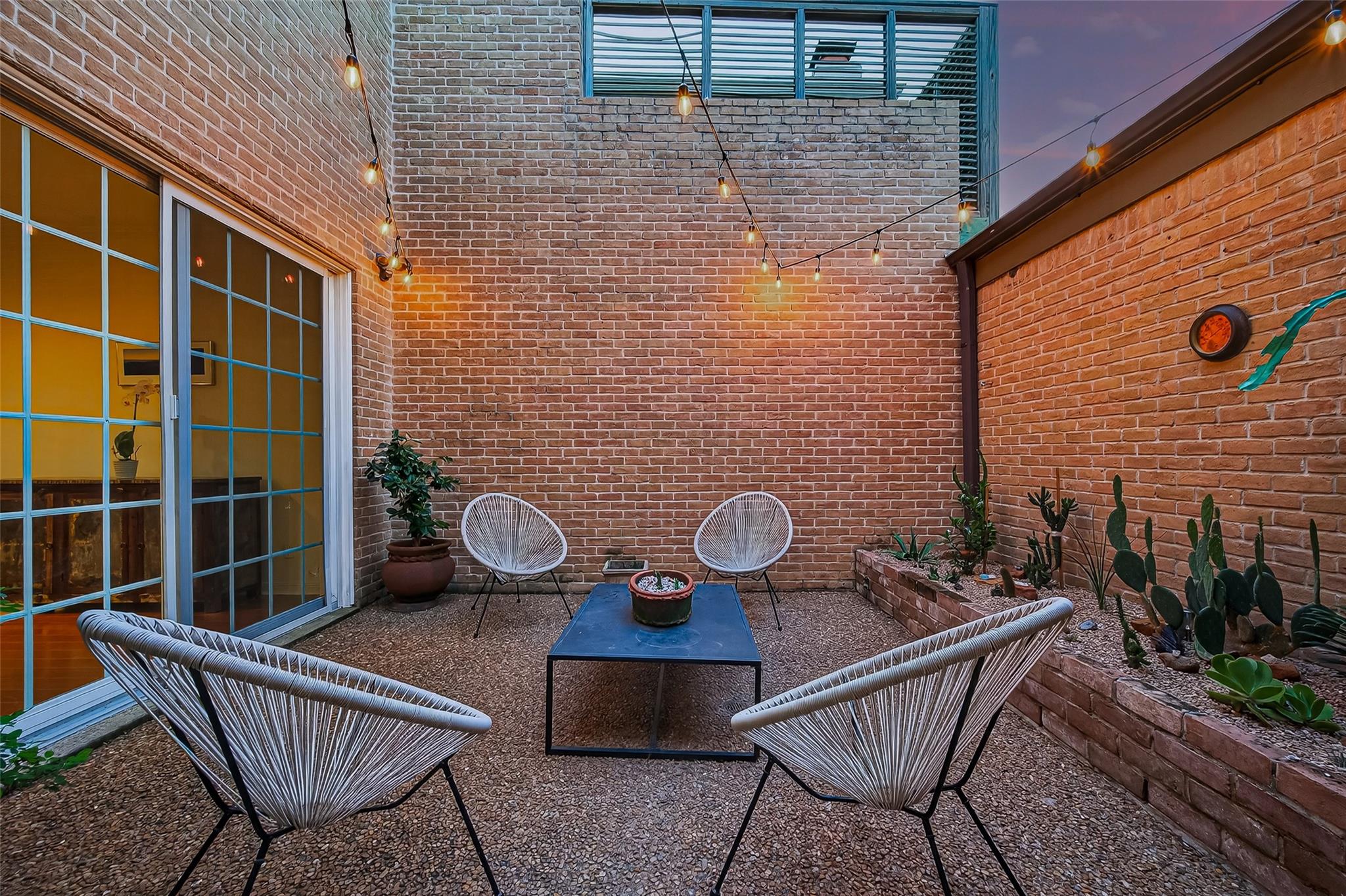 7604 Del Monte Drive