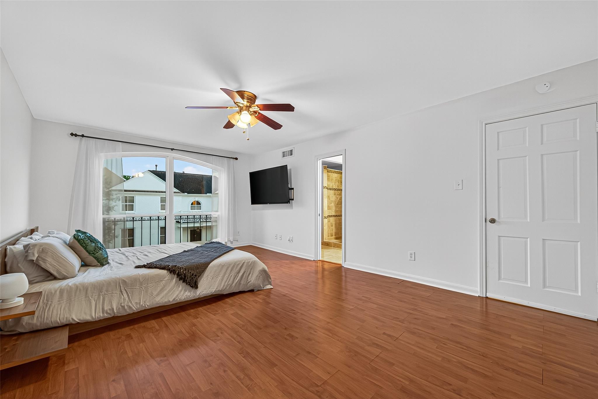 7604 Del Monte Drive