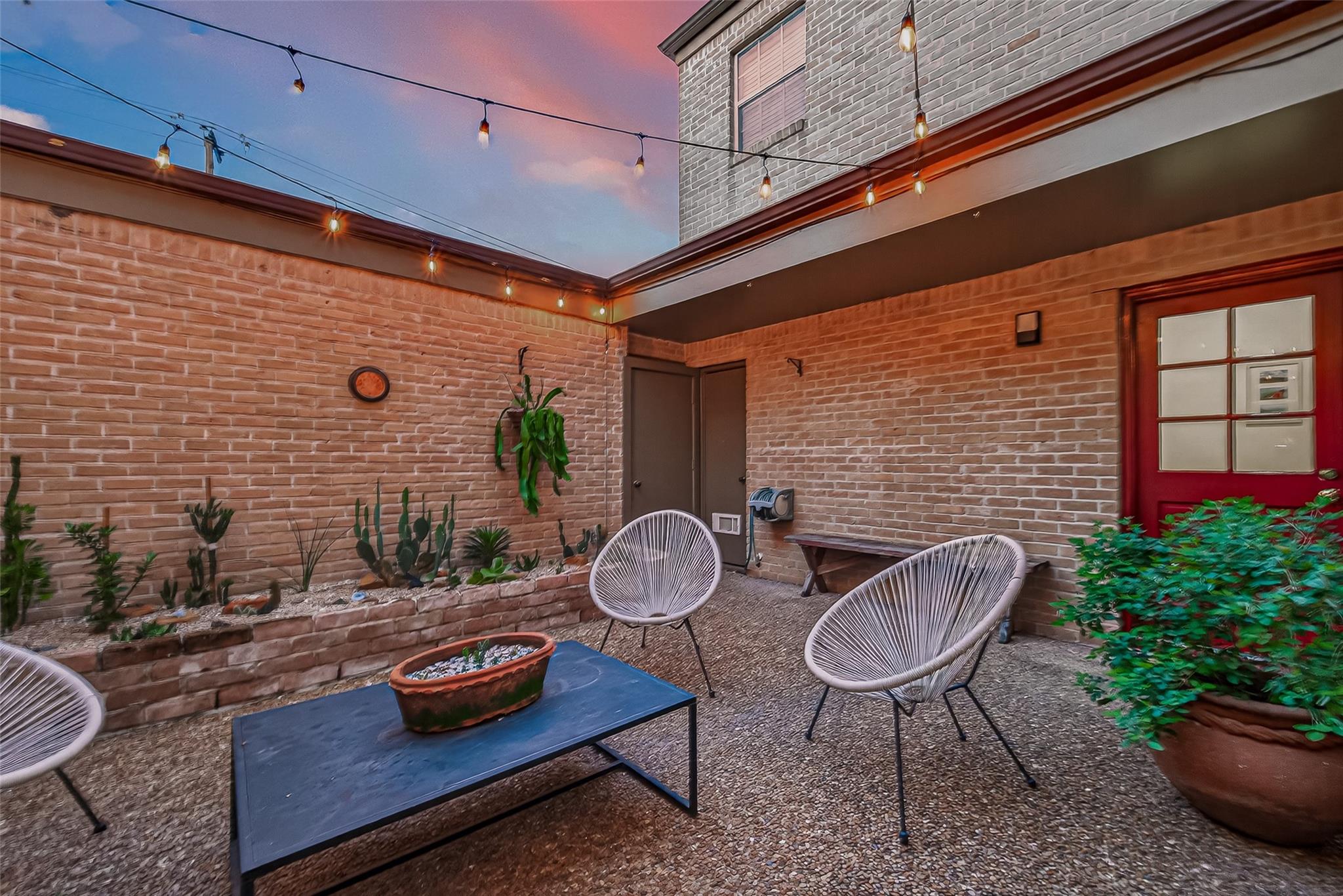 7604 Del Monte Drive