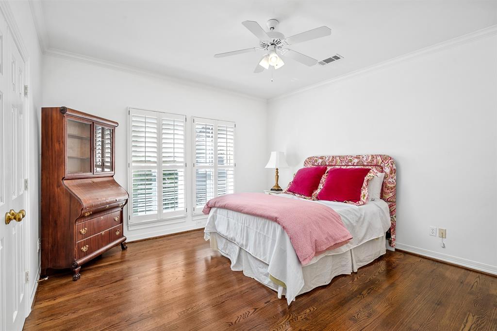 5726 Bering Circle