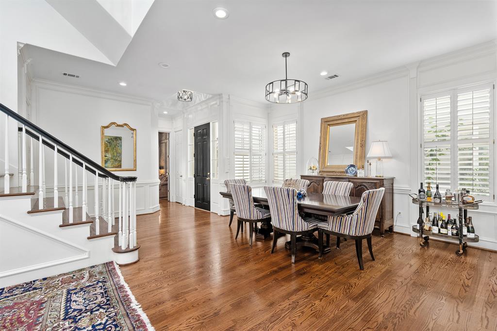 5726 Bering Circle