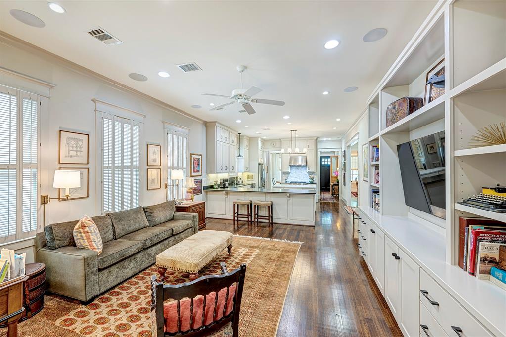 312 W 17th Street