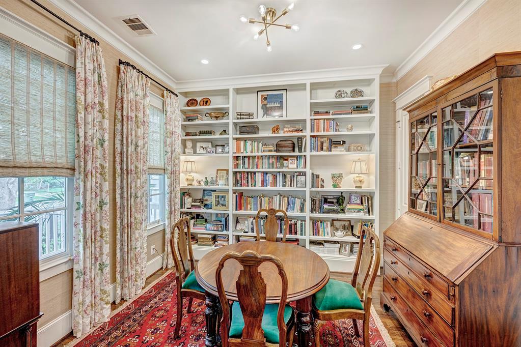 312 W 17th Street