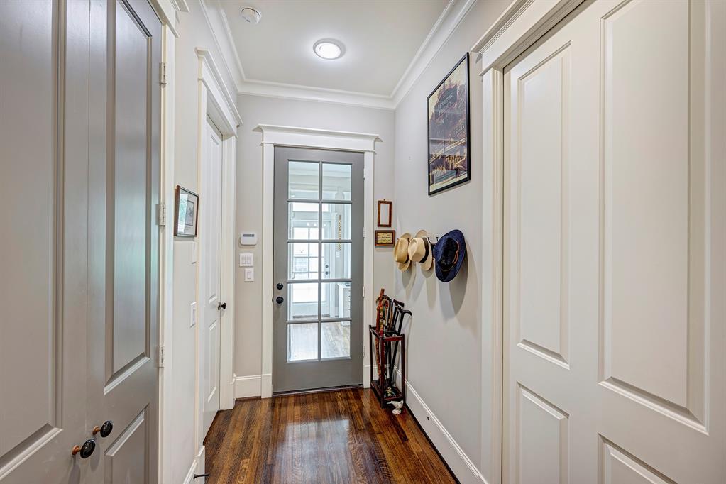 312 W 17th Street