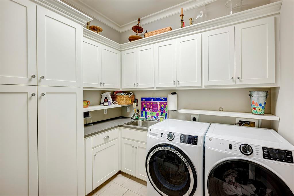 312 W 17th Street