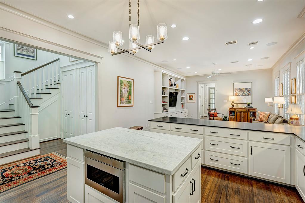 312 W 17th Street