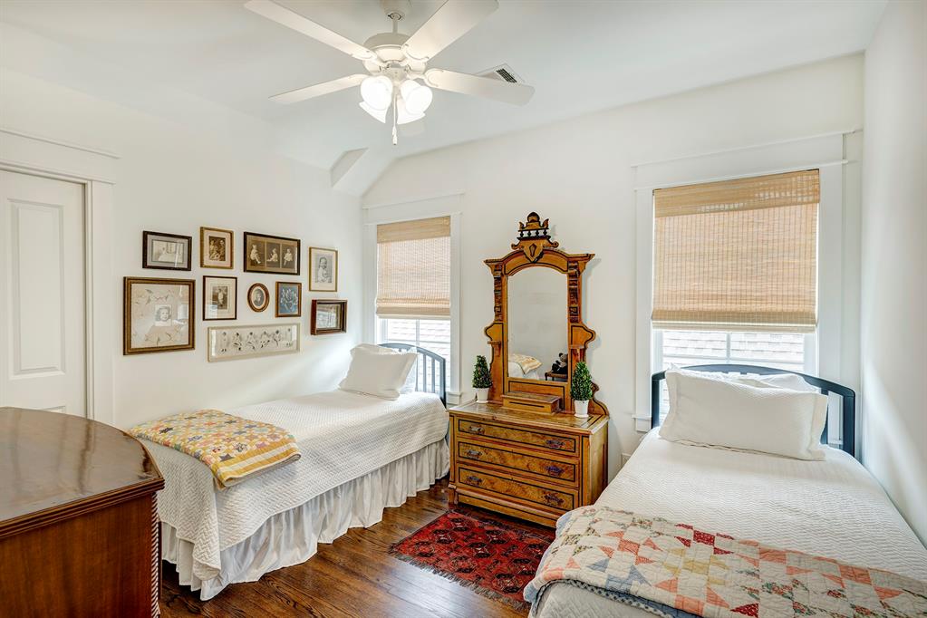 312 W 17th Street