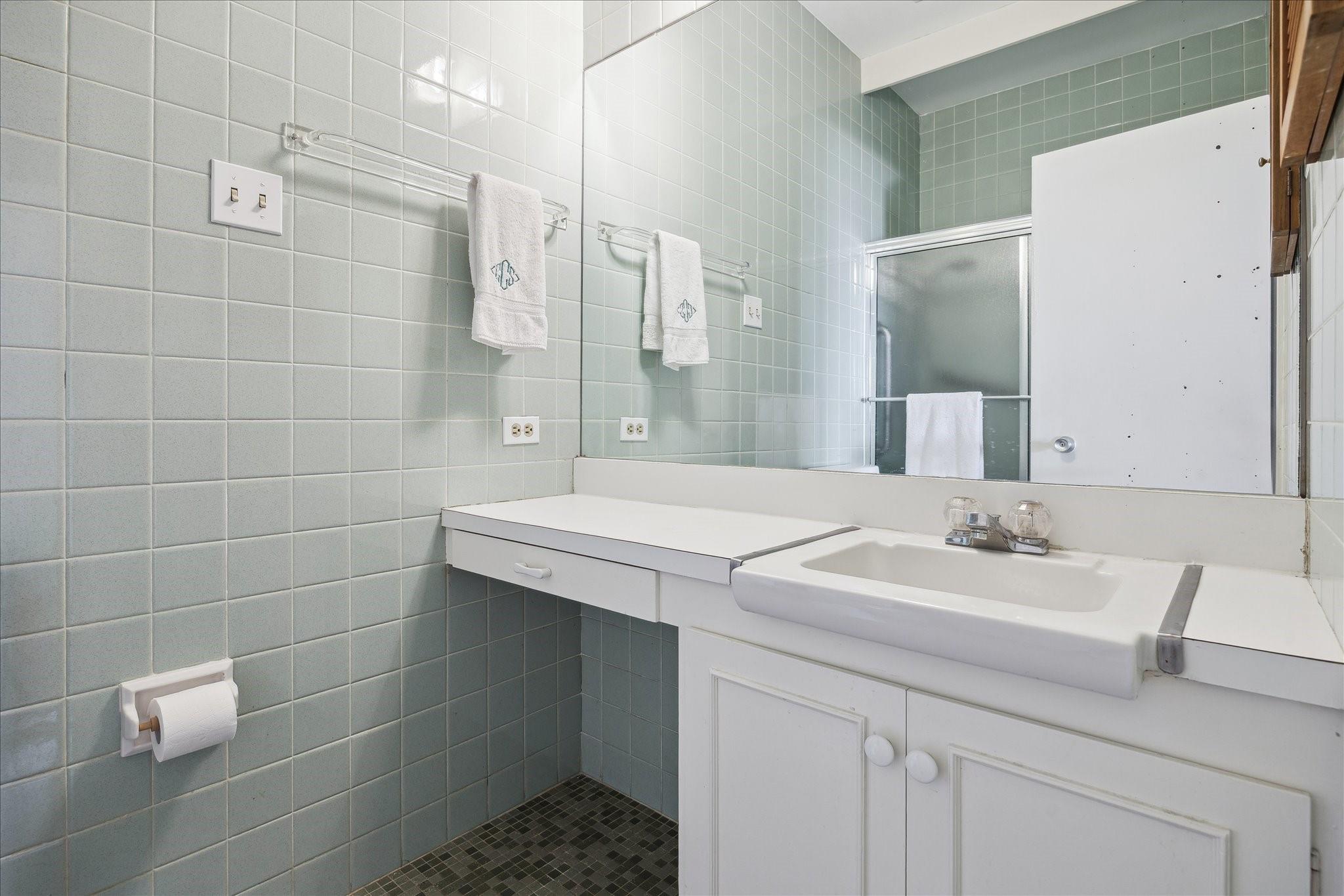 6202 Valley Forge Drive