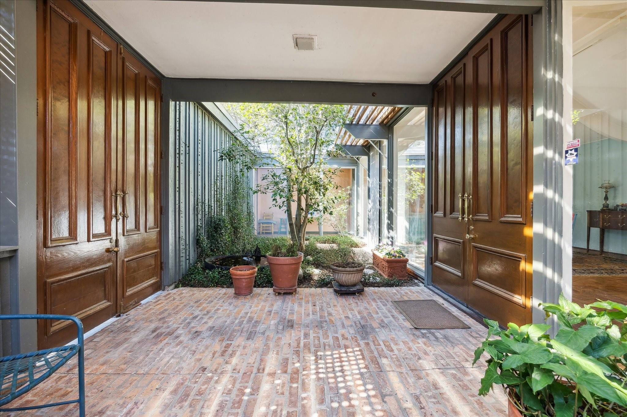 6202 Valley Forge Drive