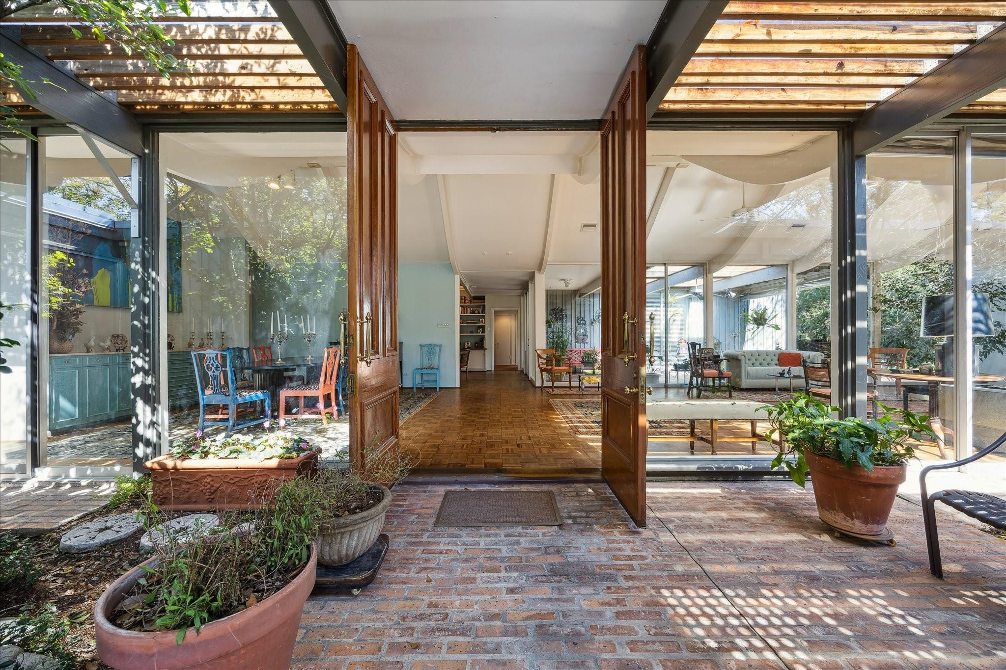 6202 Valley Forge Drive