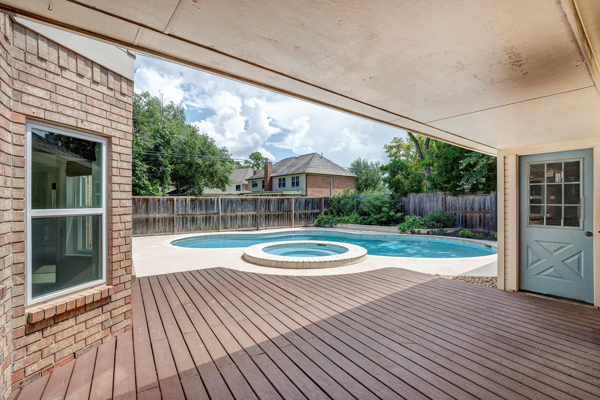 15434 Redbud Leaf Lane
