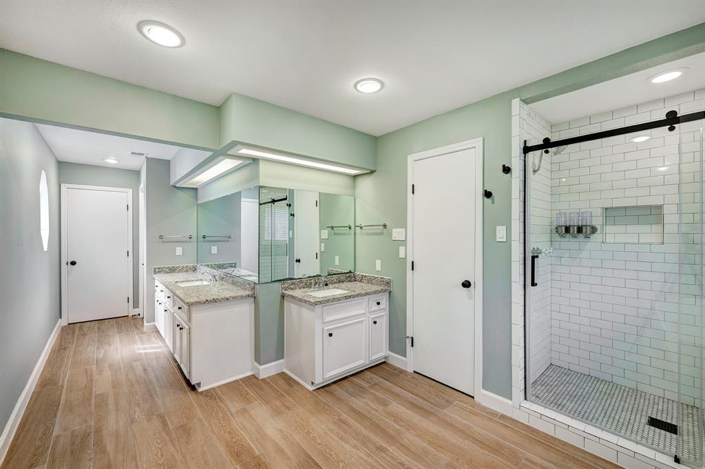 11903 N Blackjack Oak Circle