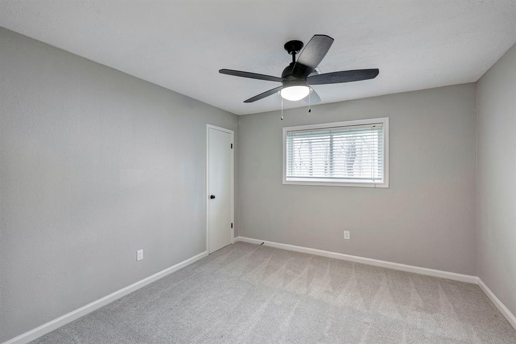 11903 N Blackjack Oak Circle