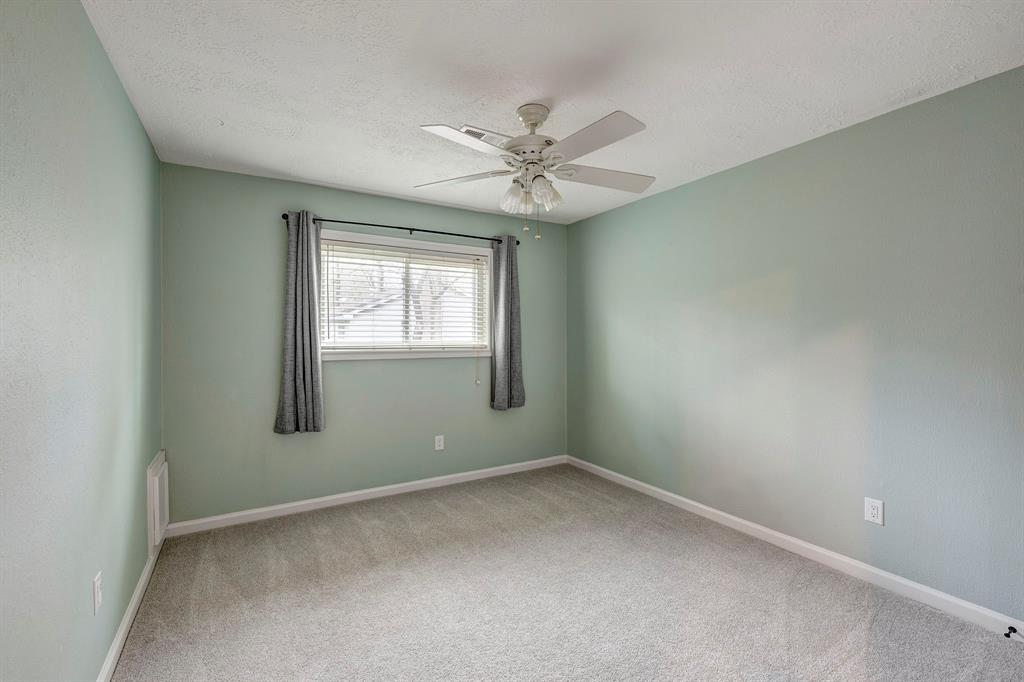 11903 N Blackjack Oak Circle