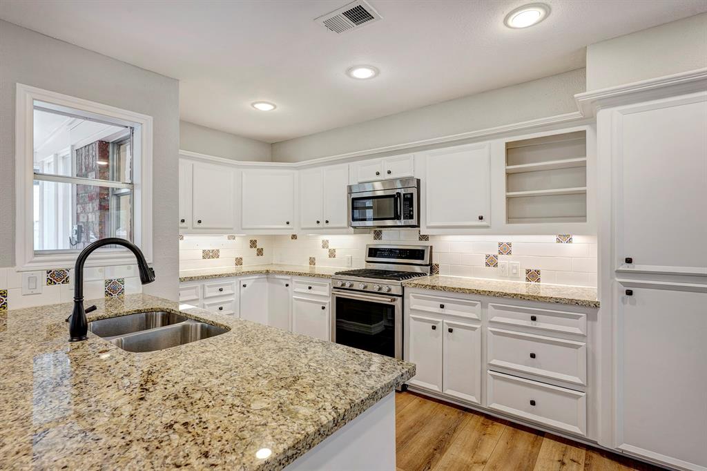 11903 N Blackjack Oak Circle