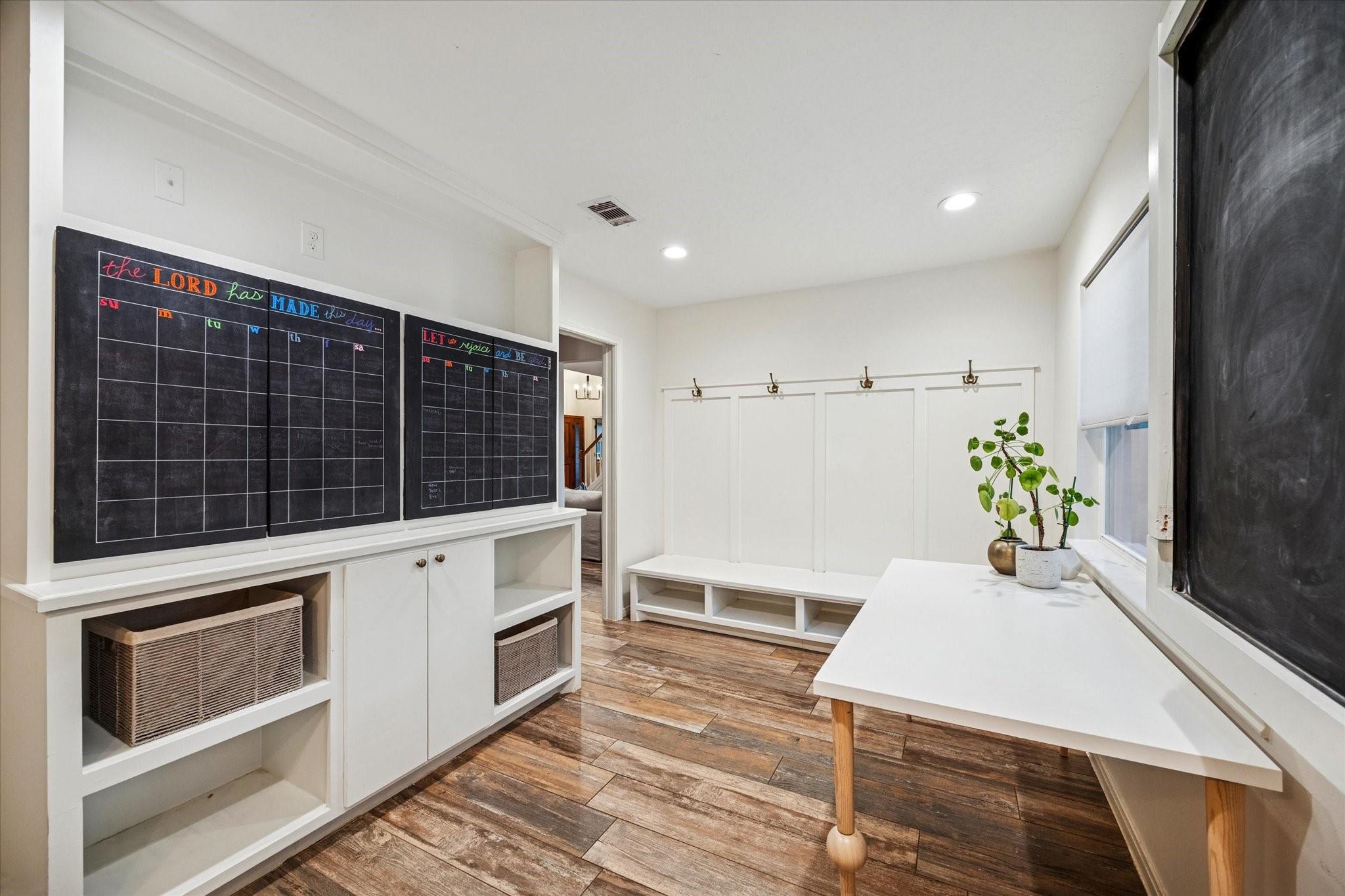 1914 Willowlake Drive