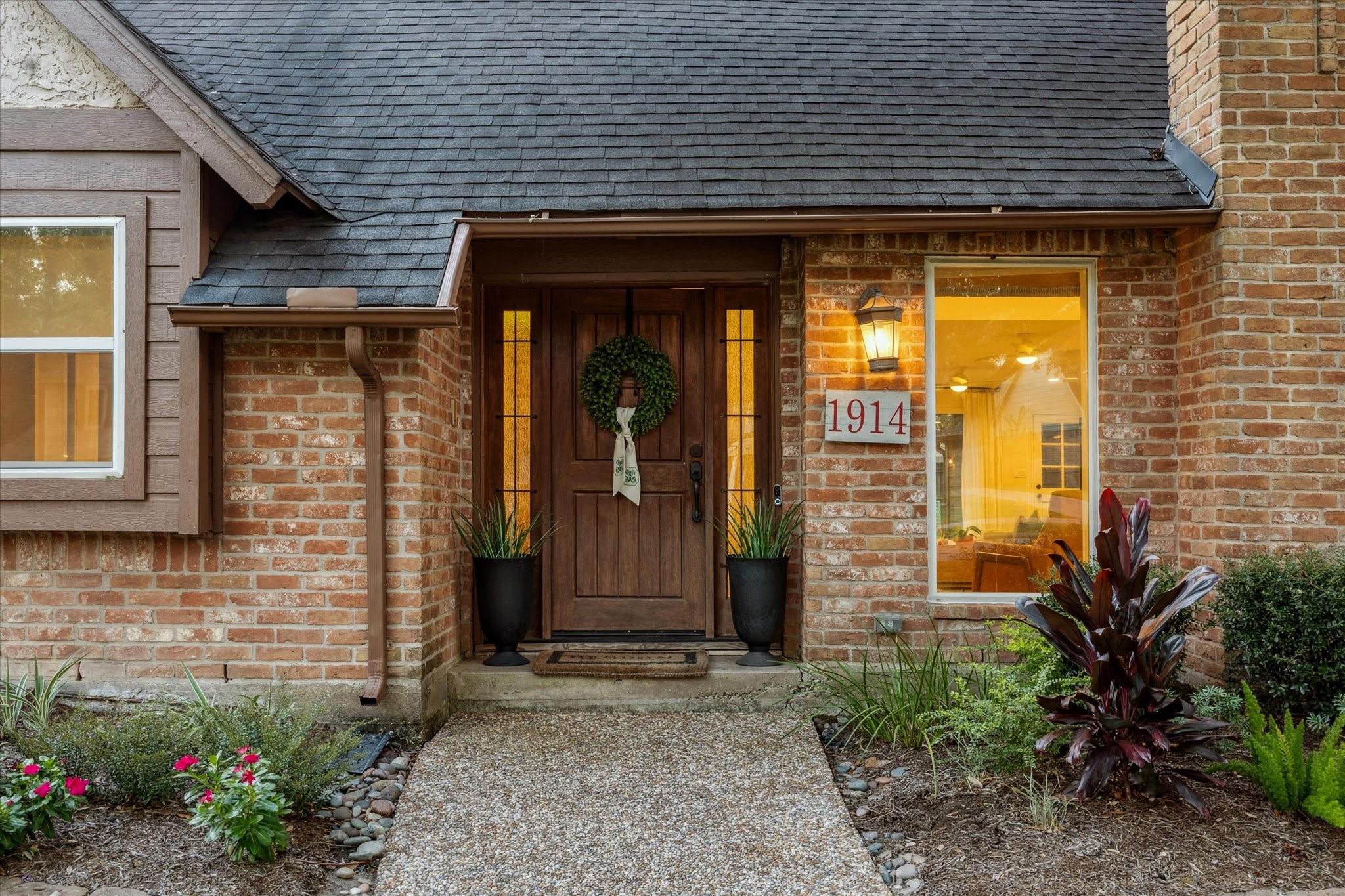 1914 Willowlake Drive