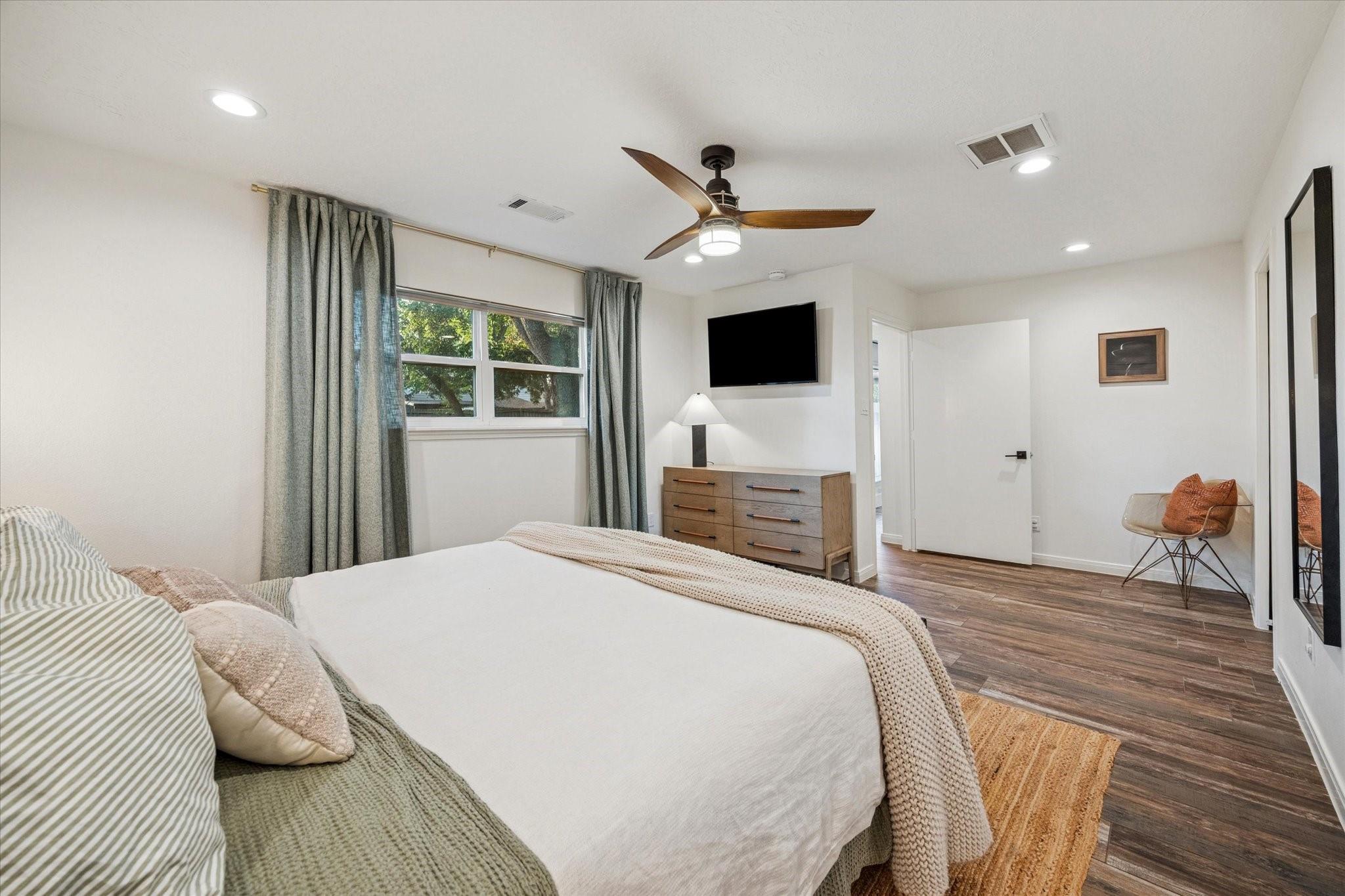 1914 Willowlake Drive